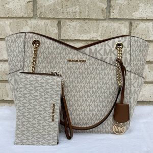 Michael Kors purse and wallet